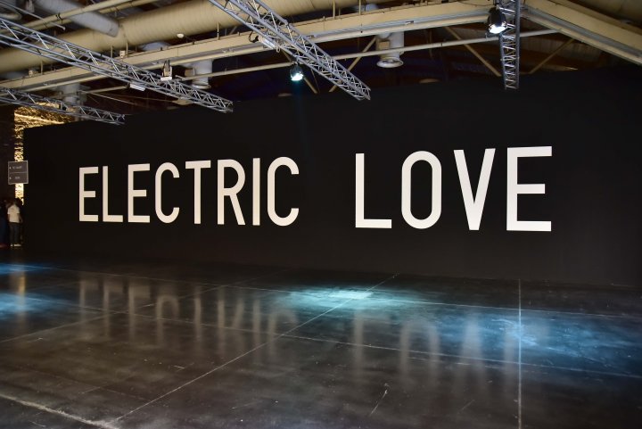 MEF - Electric Love