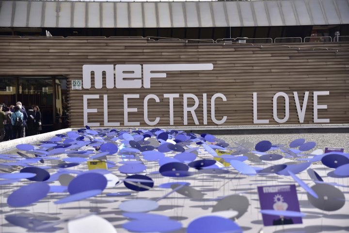 MEF - Electric Love